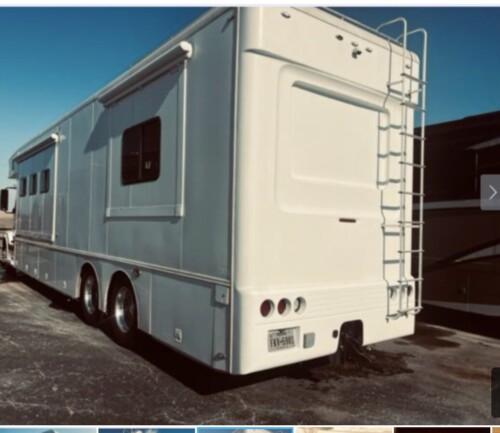 2007 Volvo/Showhauler Dual Slide Coach D-12 4654HP, Automatic, 115k Miles, Loaded, Available Tdoay - Image 11