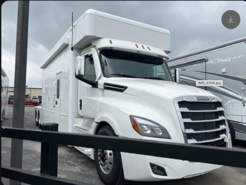 NEW JUST ARRICED, AVAILABLE TODAY !!! 2025 NRC 18' Slide Out Cascadia BunkToter - Image 8