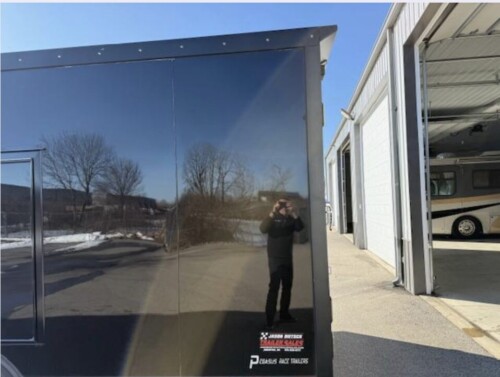 2019 Pegasus 40' Gooseneck, Generator, (2) A/C Units, (2) Power Awnings, (2) Fold Down Sleeper/Sofas, Immaculate - Image 5