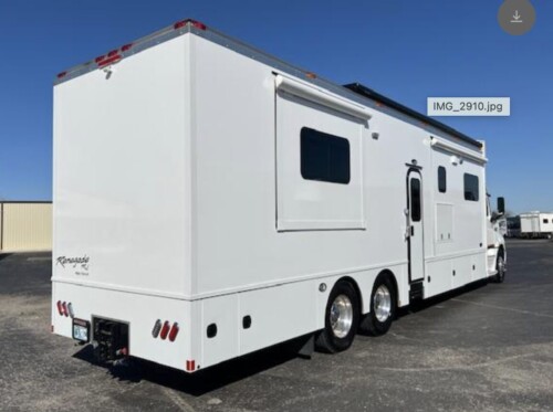 2021 Bath and 1/2 Quad Slide Renegade Cascadia, 24K Miles, Loaded, Immaculate - Image 22