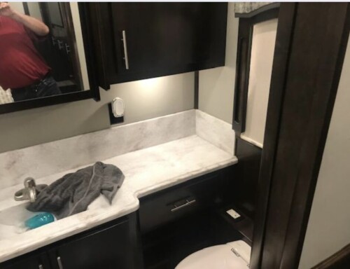 2021 Bath and 1/2 Quad Slide Renegade Cascadia, 24K Miles, Loaded, Immaculate - Image 15