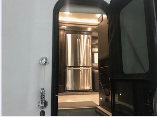 2021 Bath and 1/2 Quad Slide Renegade Cascadia, 24K Miles, Loaded, Immaculate - Image 3