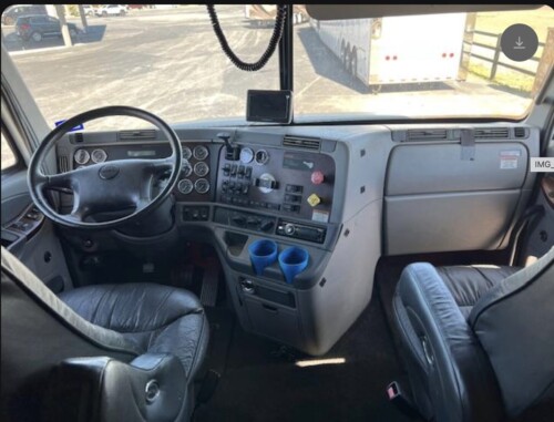 2008 Renegade Columbia Dual Slide Garage Unit, 153k Miles, 450MBZ, Automatic, 9' Garage With Lift Gate - Image 6