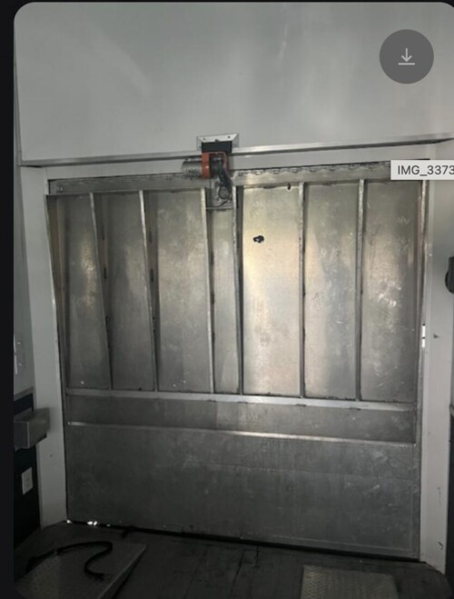 2005 Classic 36' Interior Lift Stacker Tag, 17.5 Wheels & Tires, Awnings, Available Today - Image 14