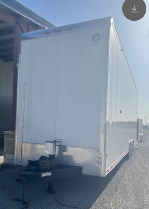 2005 Classic 36' Interior Lift Stacker Tag, 17.5 Wheels & Tires, Awnings, Available Today - Image 3