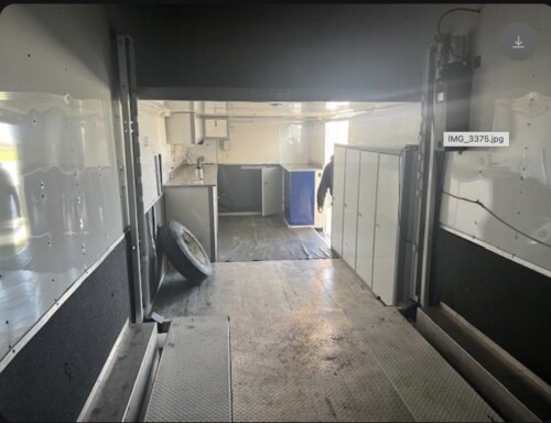 2005 Classic 36' Interior Lift Stacker Tag, 17.5 Wheels & Tires, Awnings, Available Today - Image 8