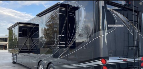 2016 Cascadia Triple Slide Showhauler Bunk Coach, 2 Bathrooms, Loaded, Available Today - Image 7