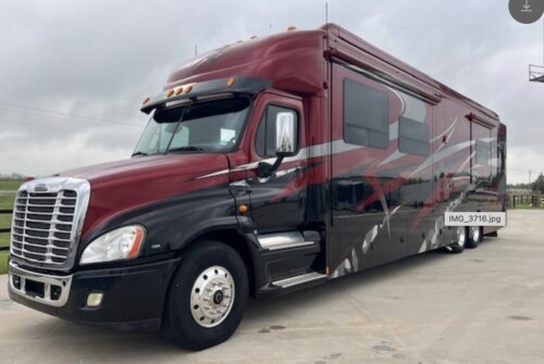 2013 Renegade 5 Slide rear Bunk Bed Model 3600MX, 600HP Cummins, 66K Miles - Image 2