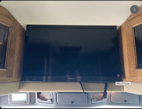 2013 Renegade 5 Slide rear Bunk Bed Model 3600MX, 600HP Cummins, 66K Miles - Image 9