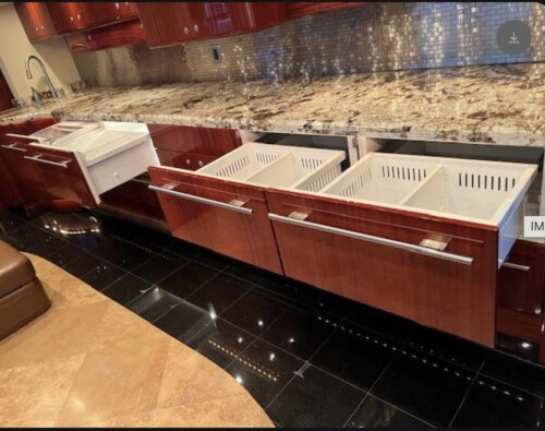 2010 Custom 7 Slide Living Quarters, 2 Bedroom/Bathrooms, Big Salon, Awesome Unit - Image 14