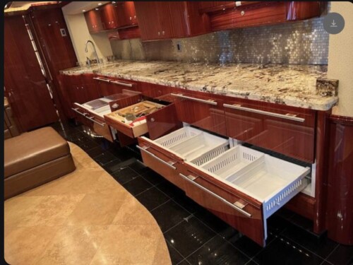 2010 Custom 7 Slide Living Quarters, 2 Bedroom/Bathrooms, Big Salon, Awesome Unit - Image 15