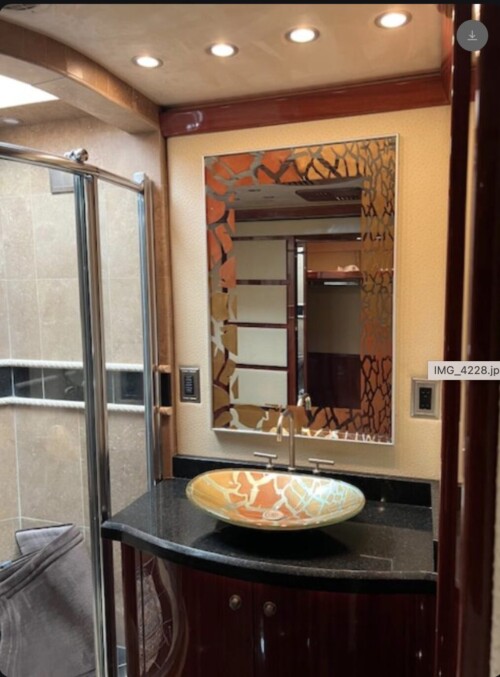 2010 Custom 7 Slide Living Quarters, 2 Bedroom/Bathrooms, Big Salon, Awesome Unit - Image 30