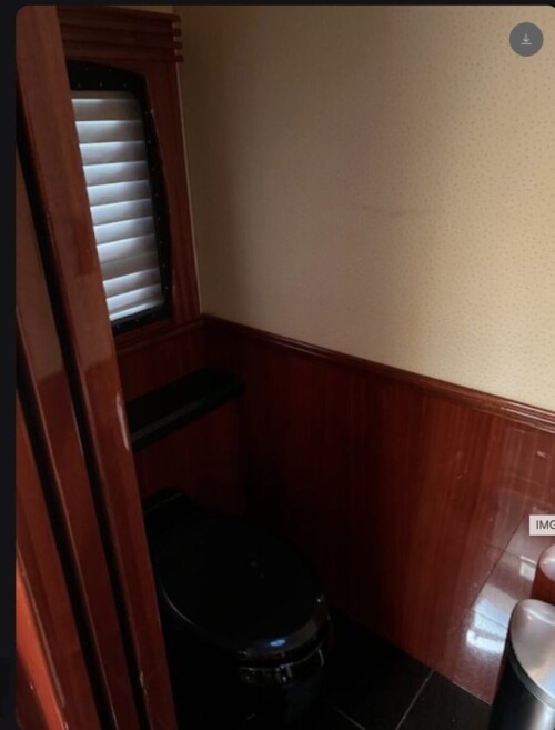2010 Custom 7 Slide Living Quarters, 2 Bedroom/Bathrooms, Big Salon, Awesome Unit - Image 31