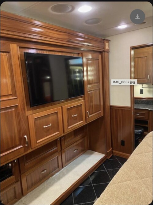 2014 IKON Model 3400RMC Bath and 1/2 Cascadia Quad Slide, 66K Miles - Image 11