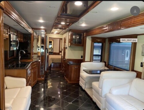 2014 IKON Model 3400RMC Bath and 1/2 Cascadia Quad Slide, 66K Miles - Image 6