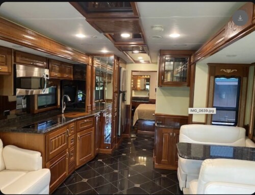 2014 IKON Model 3400RMC Bath and 1/2 Cascadia Quad Slide, 66K Miles - Image 8