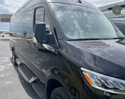 2021 Mercedes Luxe Midwest Automotive Designs Van D-6, 18K Miles, Pristine - Image 7
