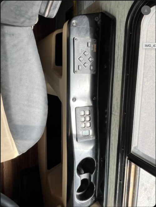 2019 Newmar Ventana Model 4037 Triple Slide, 360HP, 23K Miles, Available Today - Image 23