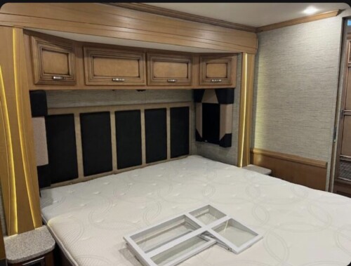 2019 Newmar Ventana Model 4037 Triple Slide, 360HP, 23K Miles, Available Today - Image 25
