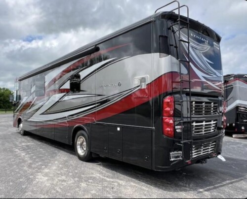 2019 Newmar Ventana Model 4037 Triple Slide, 360HP, 23K Miles, Available Today - Image 4
