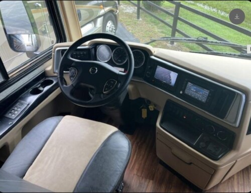 2019 Newmar Ventana Model 4037 Triple Slide, 360HP, 23K Miles, Available Today - Image 7