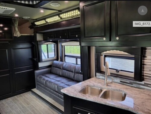 2025 NRC Quad Slide 2 Bath Cascadia, Loaded and Available Today - Image 7