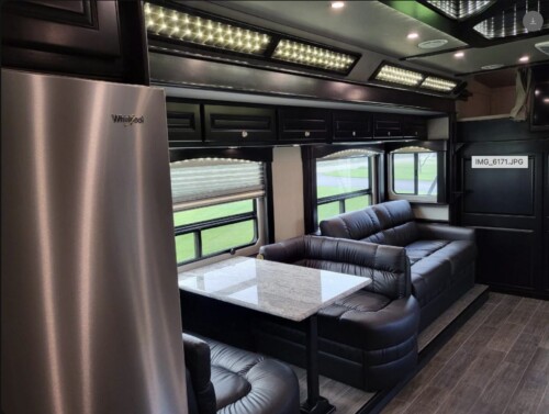 2025 NRC Quad Slide 2 Bath Cascadia, Loaded and Available Today - Image 8