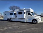 2025 NRC Quad Slide Cascadia Entertainer Bath 1/2 Floor Plan, 600HP, Pristine