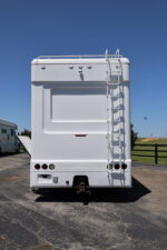 2011 Volvo Showhauler Slide Out Coach, 465HP, Auto Shift Built on Pre-Emissions 05 Truck - Image 4