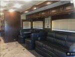 2016 XL Triple Slide Bunk 2 Bath Cascadia, 525 Cummins, Automatic, 107K Miles - Image 5