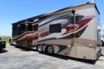 2011 Lonestar Loyalty Quad Slide, 135K Miles, Big Cummins, Automatic, Awesome Coach - Image 5