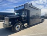 2018 Wild Side 379 Peterbilt Dual Slide Toterhome, C-13 Cat, 18 Speed Auto Shift - Image 2