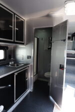 2024 Forest River 44' Living Quarters Gooseneck, Bathroom W/Shower, Toilet, Pristine - Image 18