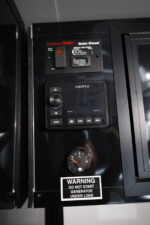 2024 United 32' Stacker Tag, power Awnings, 17.5 Wheels & Tires, Immaculate - Image 11