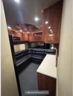 KW & 2013 T&E 44' Tilt Lift Gate Transporter, Bathroom W/Shower, Lounge, Pristine Rig - Image 16