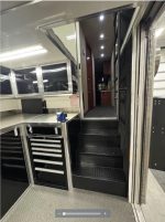 KW & 2013 T&E 44' Tilt Lift Gate Transporter, Bathroom W/Shower, Lounge, Pristine Rig - Image 27