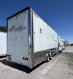 2004 Wild Side 30' Lift Gate Tag, 17.5 Wheels & Tires, Tool Boxes, Cabinets, Awning - Image 3