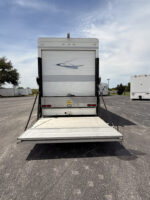 2010 Cascadia Showhauler Dual Slide Garage Coach, DD-15, Automatic, 155K Miles - Image 7