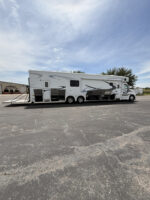 2010 Cascadia Showhauler Dual Slide Garage Coach, DD-15, Automatic, 155K Miles - Image 8