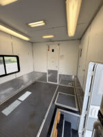 2010 Cascadia Showhauler Dual Slide Garage Coach, DD-15, Automatic, 155K Miles - Image 11