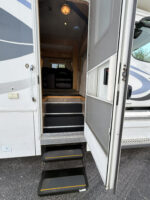 2010 Cascadia Showhauler Dual Slide Garage Coach, DD-15, Automatic, 155K Miles - Image 24