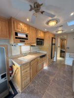 2010 Cascadia Showhauler Dual Slide Garage Coach, DD-15, Automatic, 155K Miles - Image 25