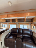 2010 Cascadia Showhauler Dual Slide Garage Coach, DD-15, Automatic, 155K Miles - Image 33