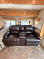 2010 Cascadia Showhauler Dual Slide Garage Coach, DD-15, Automatic, 155K Miles - Image 34