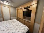 2010 Cascadia Showhauler Dual Slide Garage Coach, DD-15, Automatic, 155K Miles - Image 37