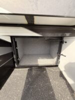 2020 Verona LE Triple Slide Coach, 49K Miles, 350HP Cummins, Washer/Dryer, Loaded - Image 4