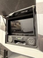 2020 Verona LE Triple Slide Coach, 49K Miles, 350HP Cummins, Washer/Dryer, Loaded - Image 6