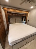 2020 Verona LE Triple Slide Coach, 49K Miles, 350HP Cummins, Washer/Dryer, Loaded - Image 20