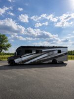 2020 Verona LE Triple Slide Coach, 49K Miles, 350HP Cummins, Washer/Dryer, Loaded