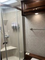 2020 Verona LE Triple Slide Coach, 49K Miles, 350HP Cummins, Washer/Dryer, Loaded - Image 23